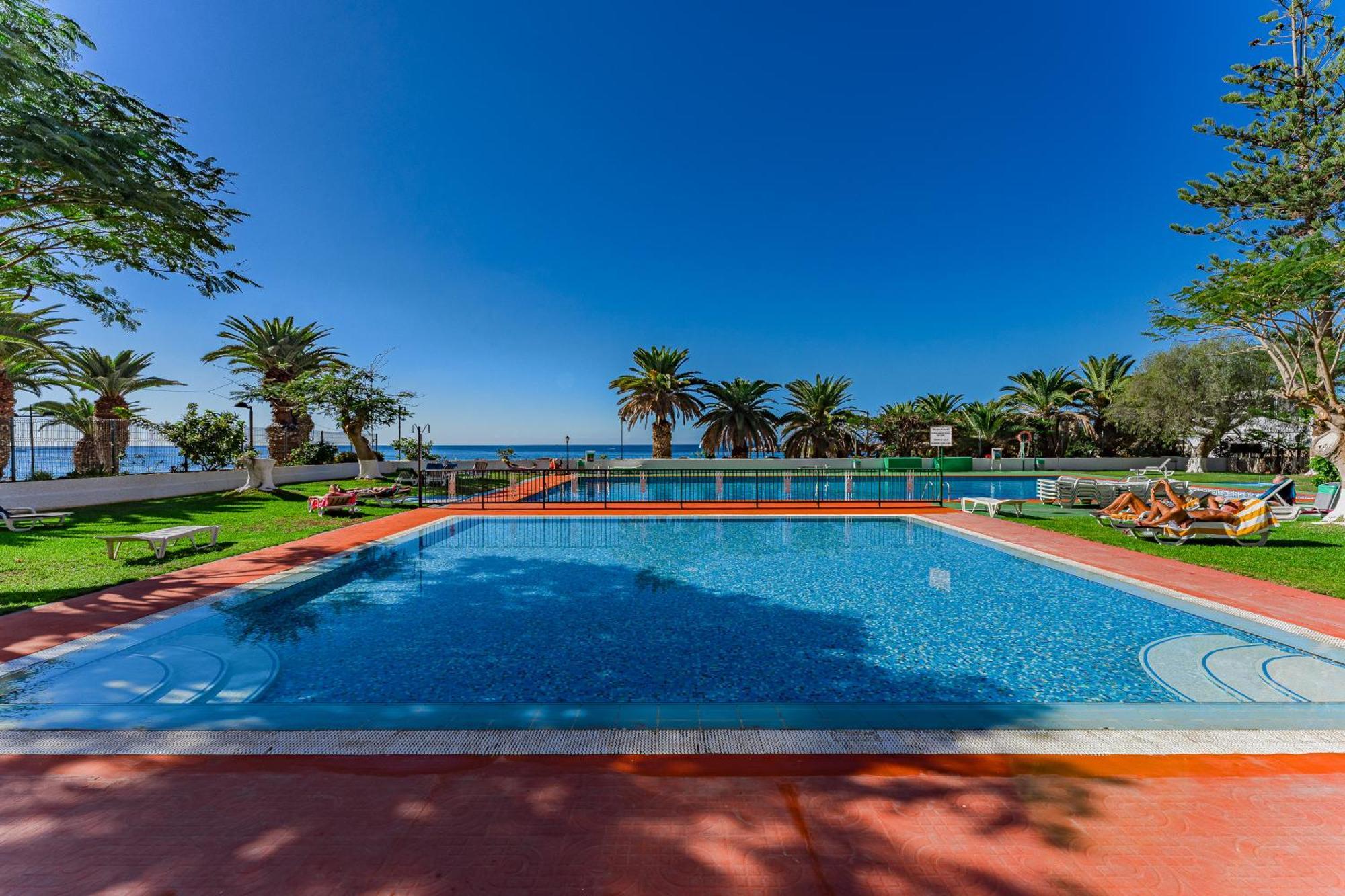 Frontline Ocean View Apartment Los Cristianos لوس كريستيانوس المظهر الخارجي الصورة