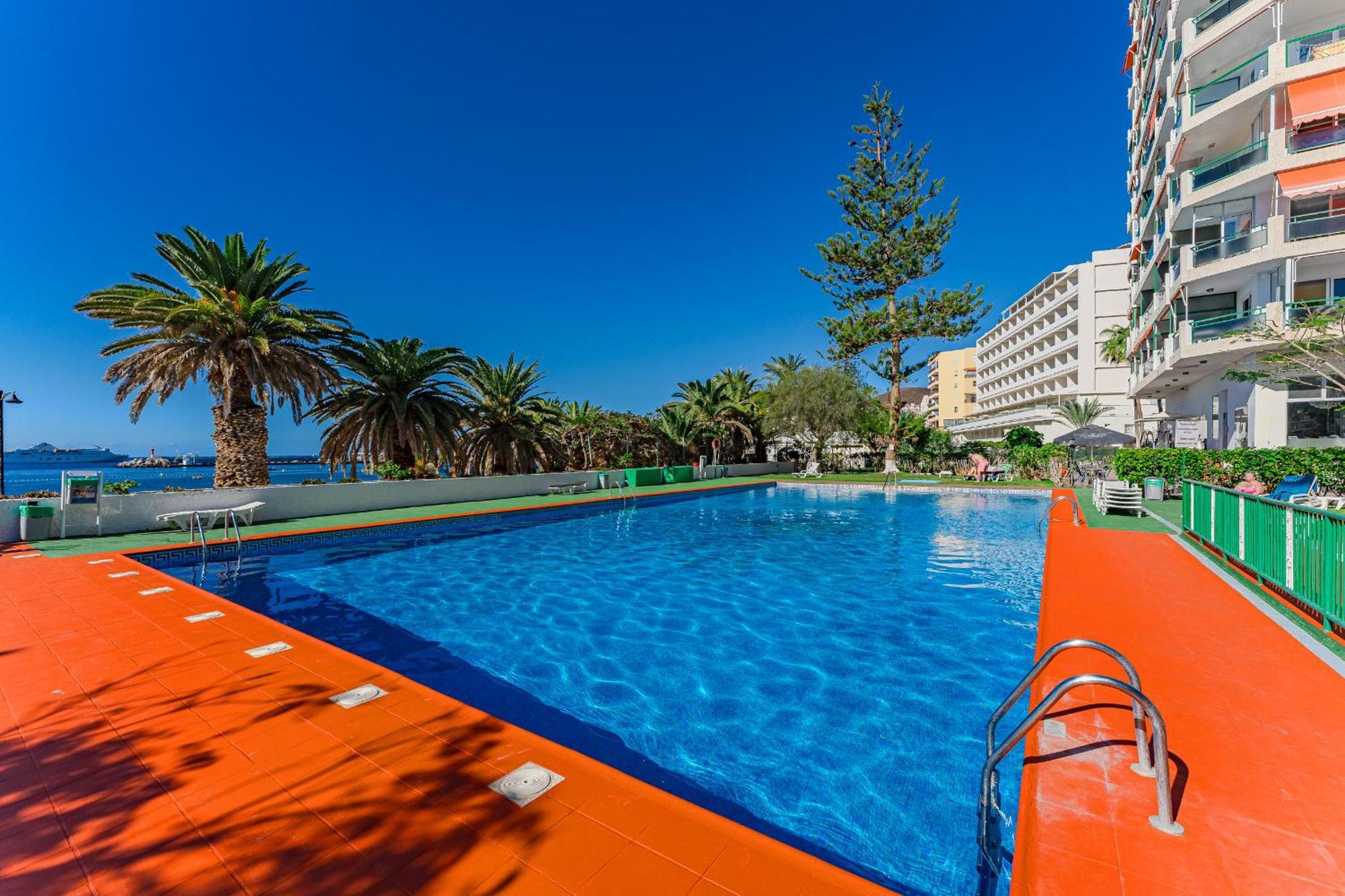 Frontline Ocean View Apartment Los Cristianos لوس كريستيانوس المظهر الخارجي الصورة